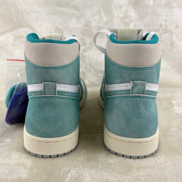 Nike Air Jordan 1 Retro High OG Turbo Green Sneakers Men\'s Size 10.5 555088-311 main image 7